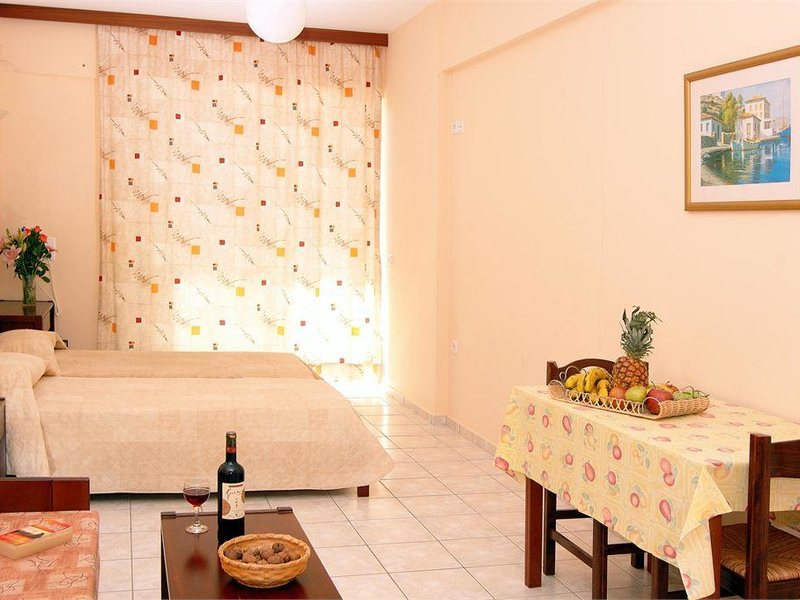 Danaos Beach Apartments 96560