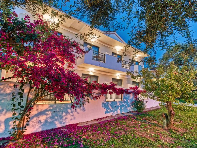 Dannas Boutique Apartments 305781