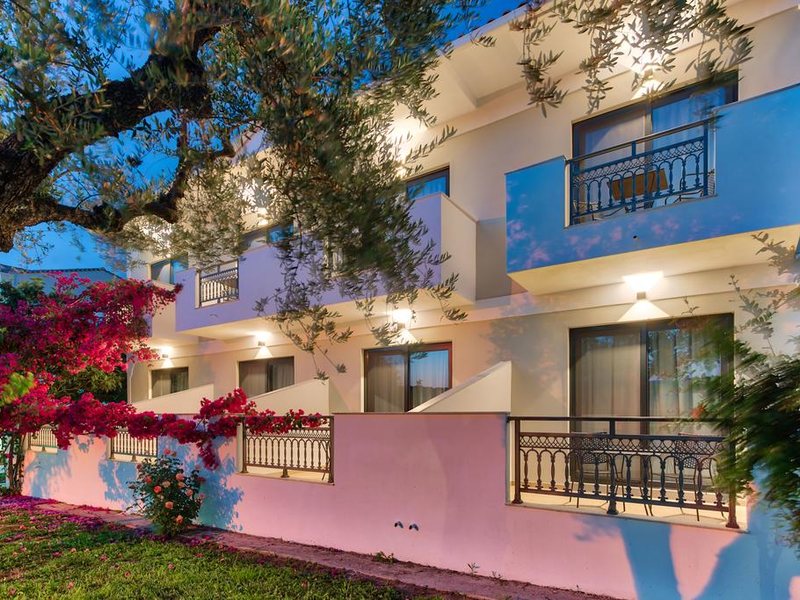 Dannas Boutique Apartments 305783