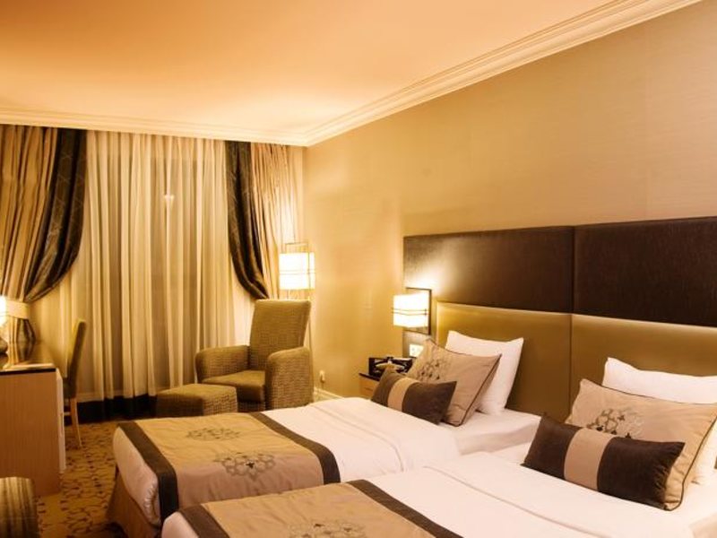 Dark Hill Hotel 68759