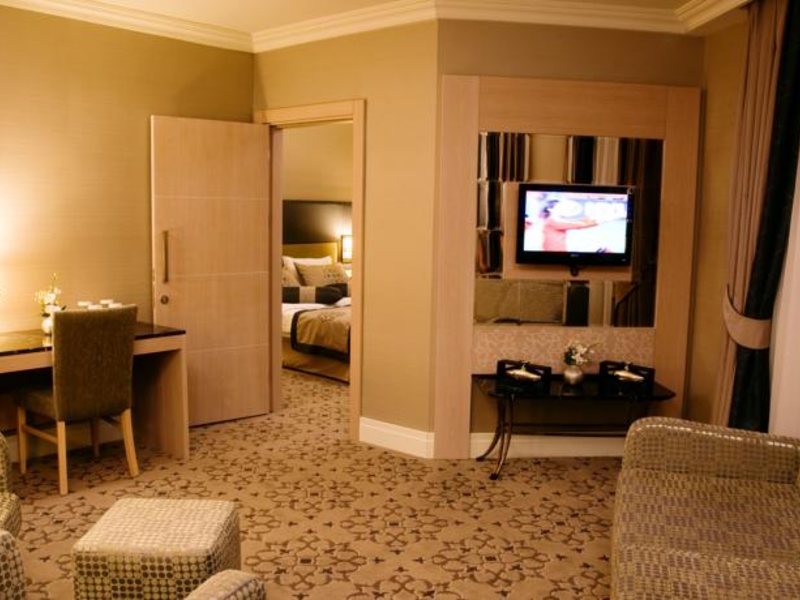 Dark Hill Hotel 68762