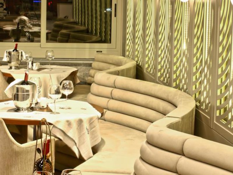 Dark Hill Hotel 68764