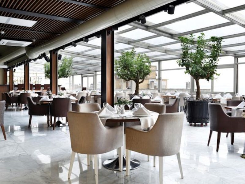 Dark Hill Hotel 68768