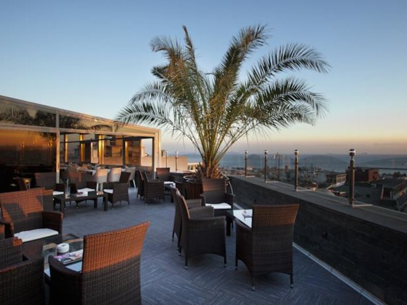 Dark Hill Hotel 68773