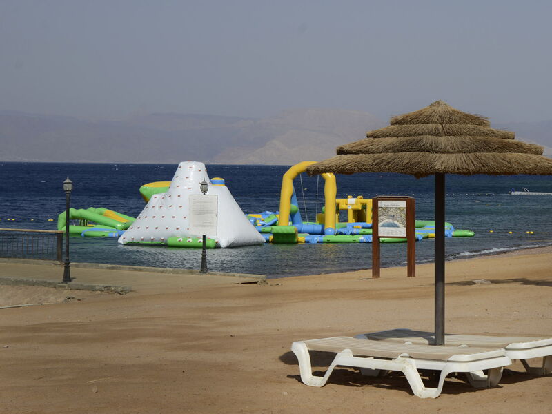 Days Inn Aqaba Hotel 120115