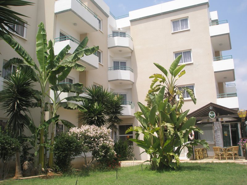 Debbi Xenia Hotel Apts 100476