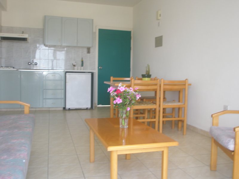 Debbi Xenia Hotel Apts 100485