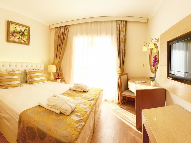 Del Mare Boutique Hotel  (ех 183001