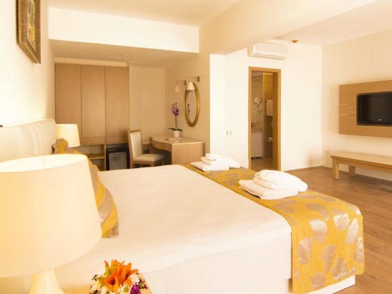 Del Mare Boutique Hotel  (ех 183003