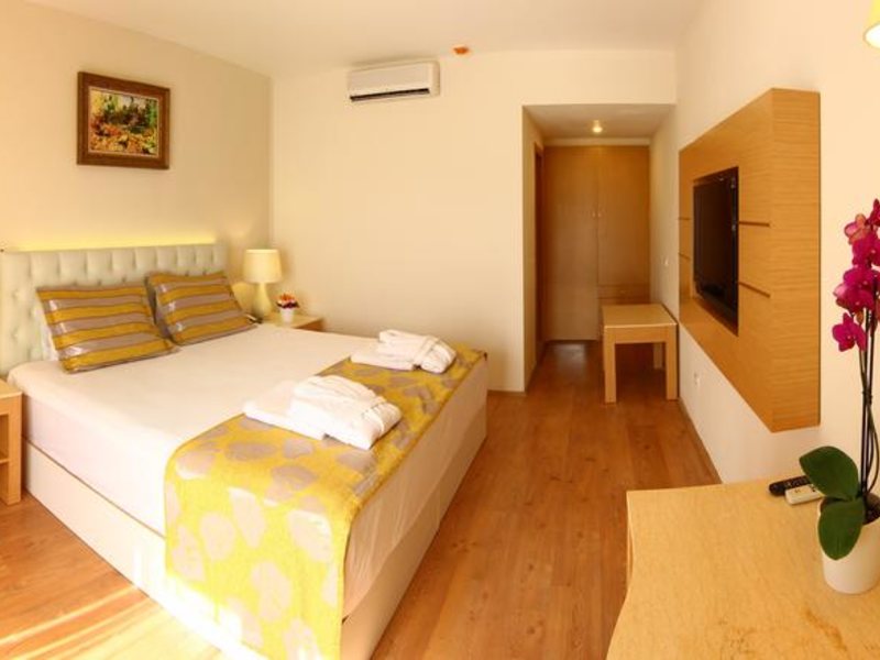 Del Mare Boutique Hotel  (ех 183004