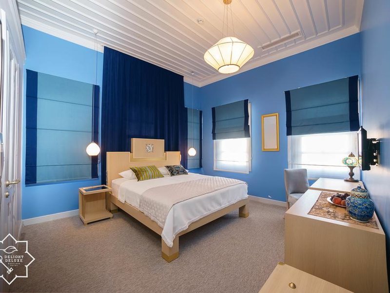 Delight Deluxe Boutique 271570