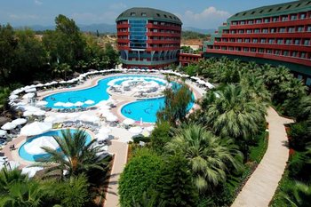 Delphin Deluxe Resort