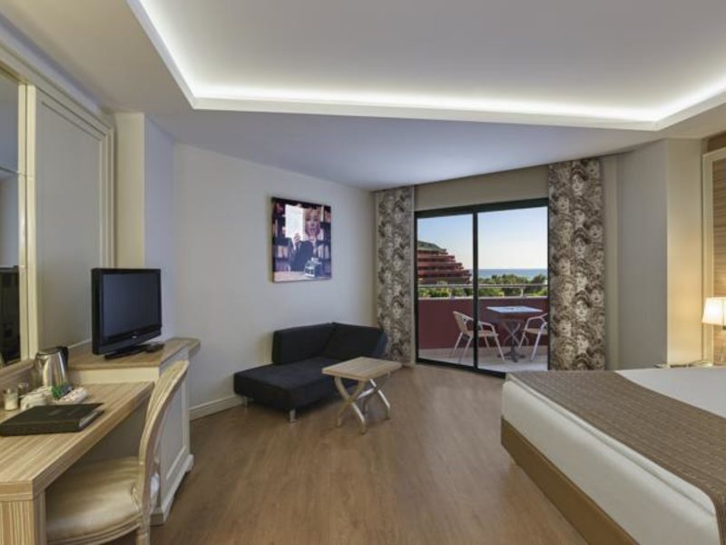 Delphin Deluxe Resort 68919