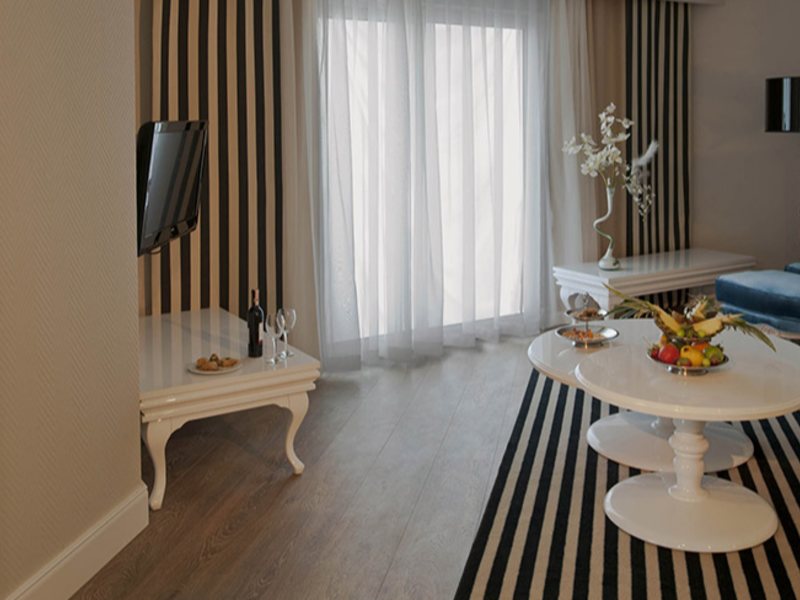 Delphin Imperial Lara 40298