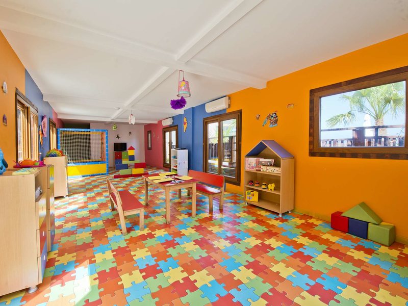 Delta Hotel by Marriott ( ех 274448