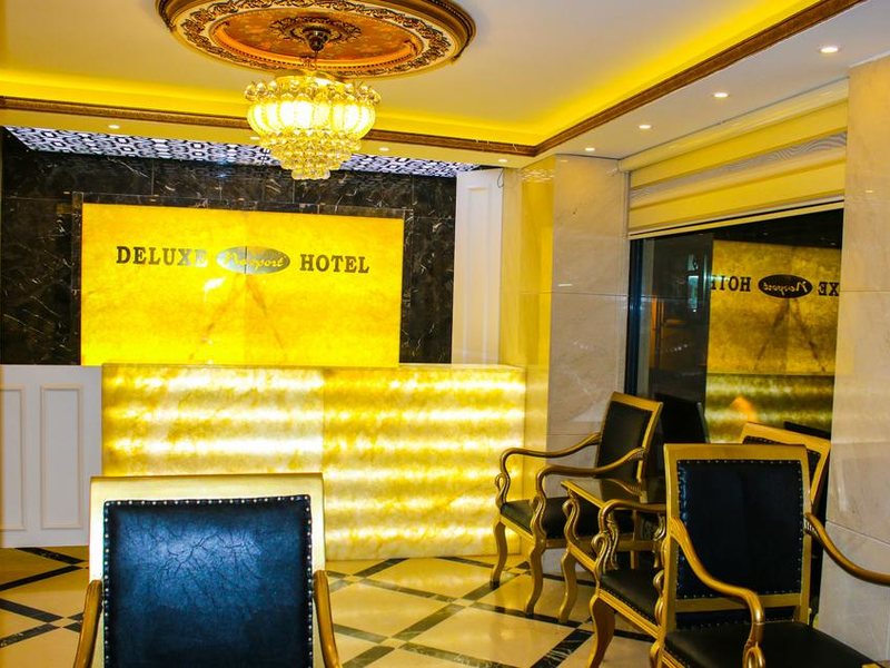 Deluxe Newport Hotel 279617