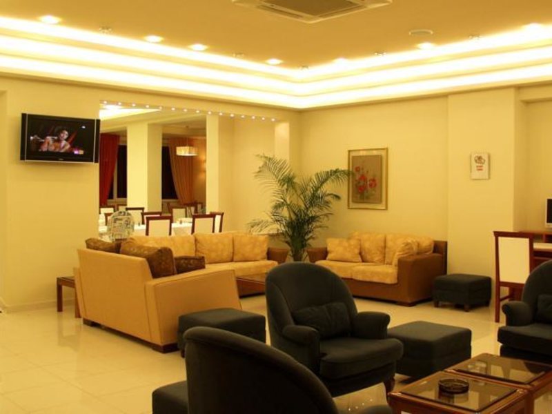 Dennys Inn Hotel 305824