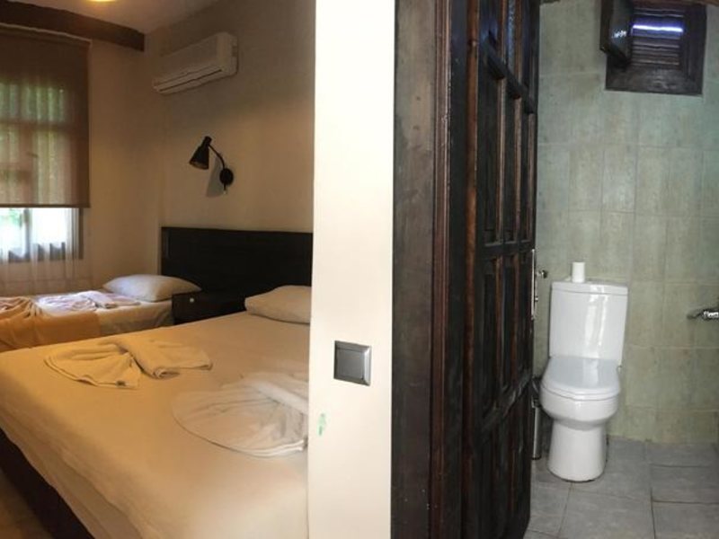 Derin Luxury Hotel  301609