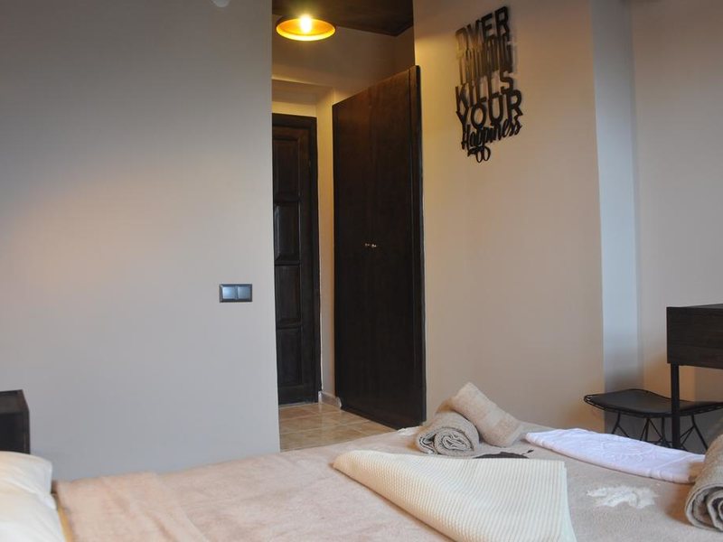 Derin Luxury Hotel  301610