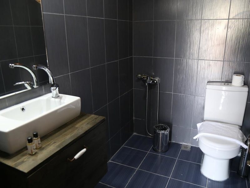 Derin Luxury Hotel  301618