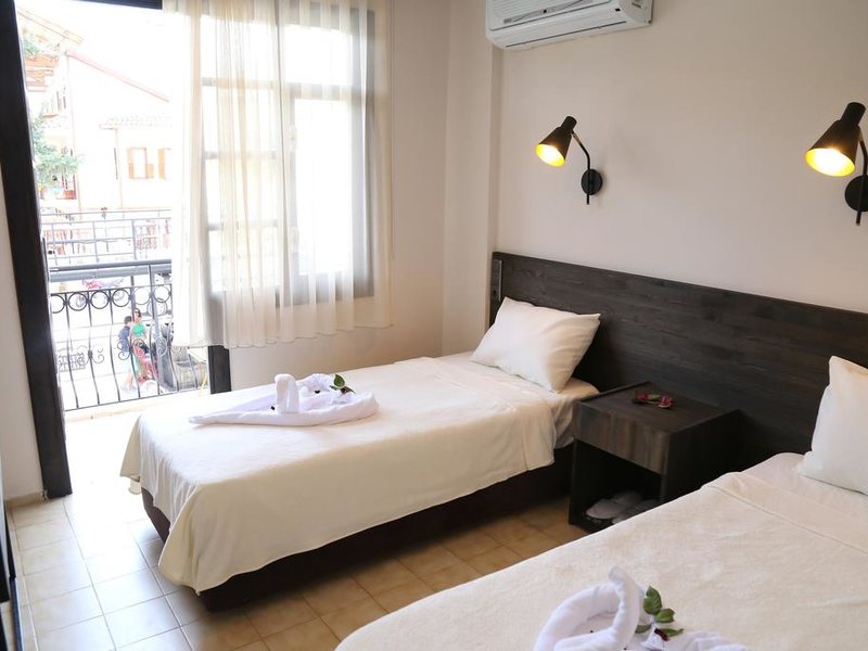 Derin Luxury Hotel  301620