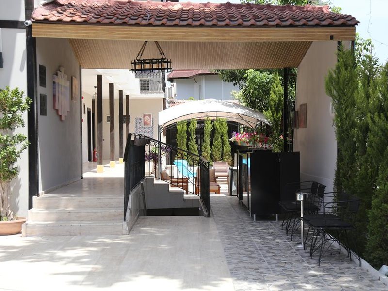 Derin Luxury Hotel  301625