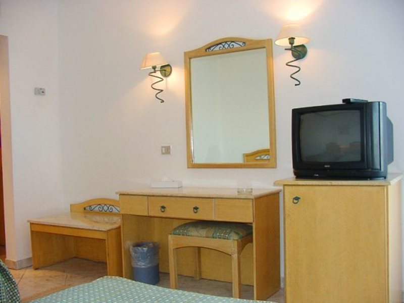 Dexon Roma Hotel (ex 35510