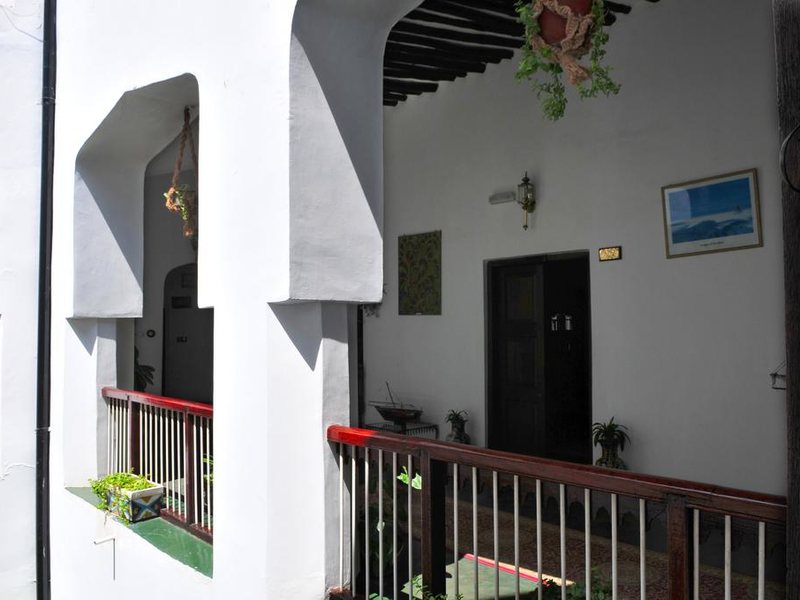 Dhow Palace Hotel 199188