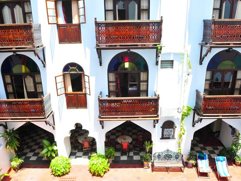 Dhow Palace Hotel 199198