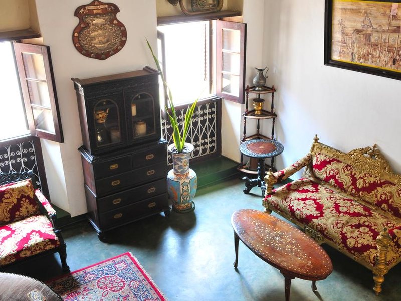 Dhow Palace Hotel 199200