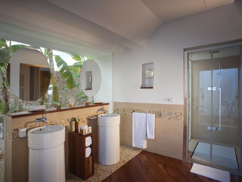 Diamonds Star of the East  199697