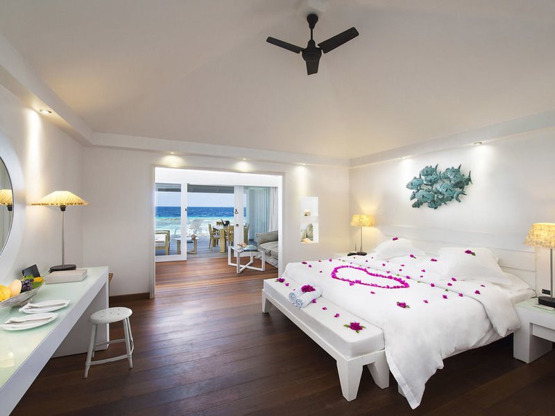 Diamonds Thudufushi 134543