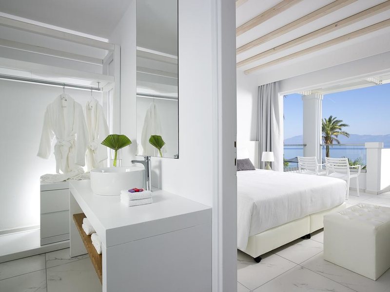 Dimitra Beach Hotel 255115