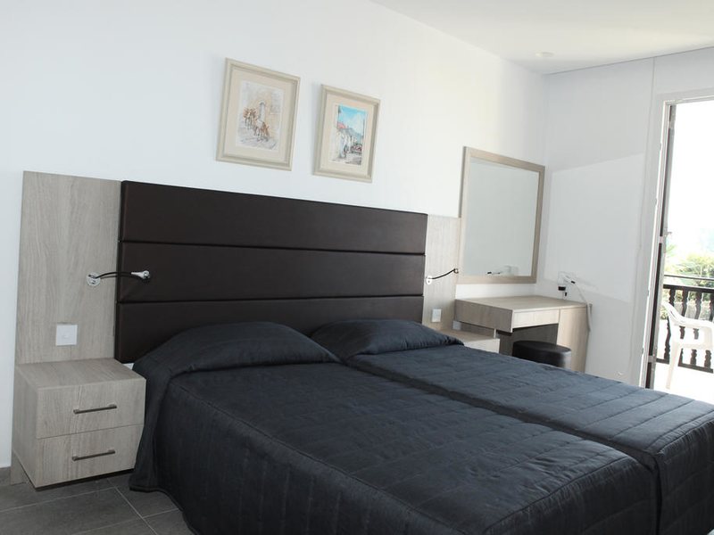 Dionysos Central Hotel 205283