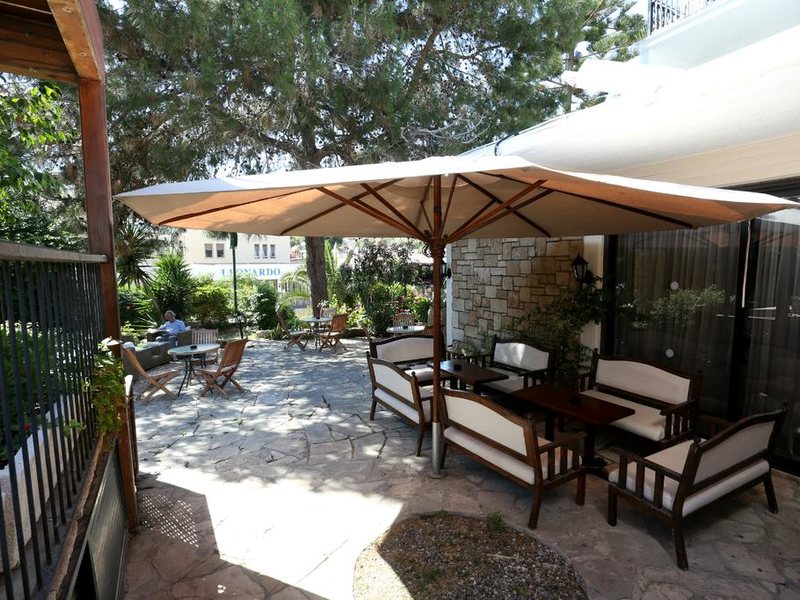 Dionysos Central Hotel 205299