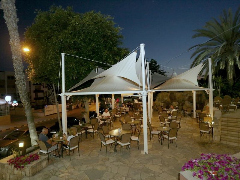 Dionysos Central Hotel 205302