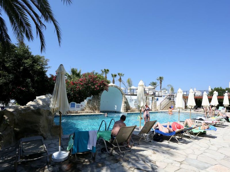 Dionysos Central Hotel 205305