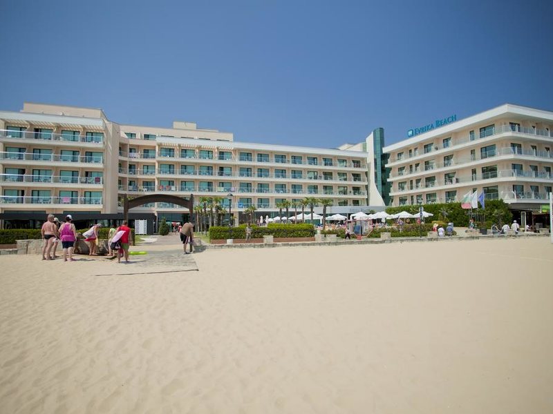 Dit Evrika Beach Club  170423