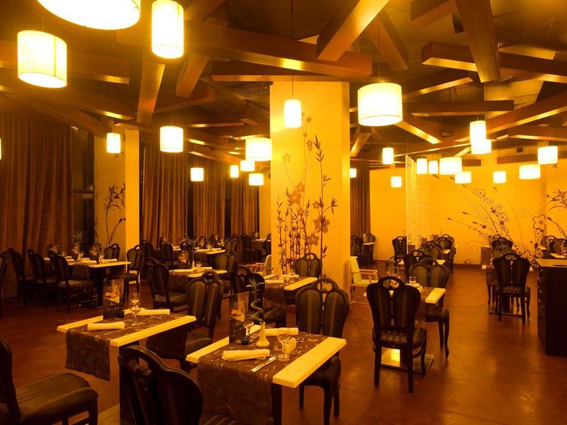 Dit Evrika Beach Club  170427