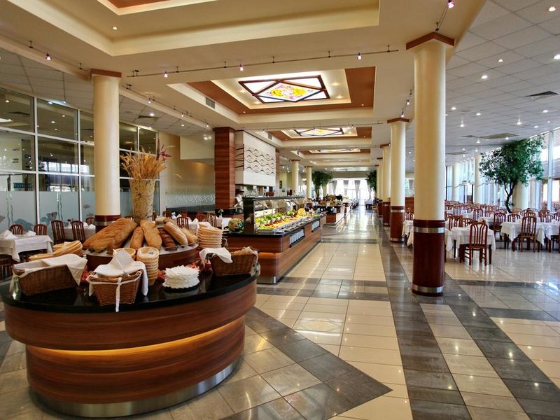 Dit Evrika Beach Club  170429