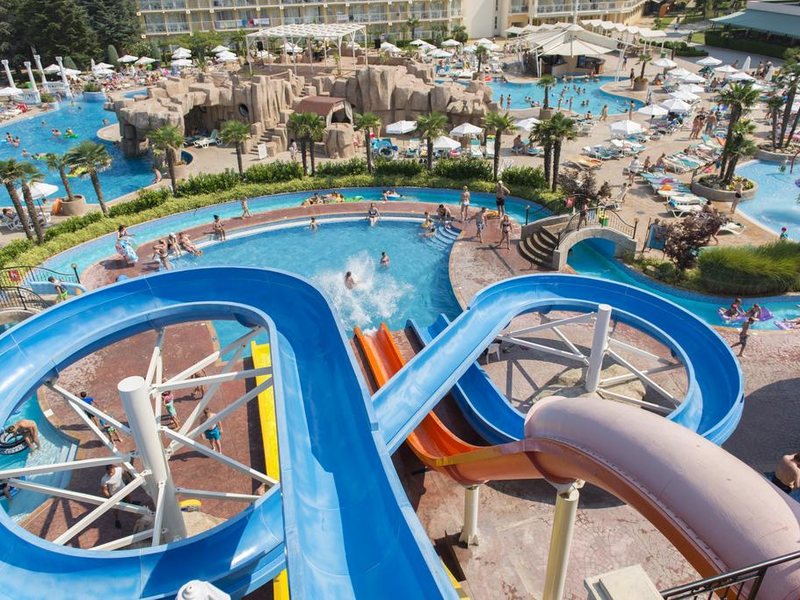 Dit Evrika Beach Club  170448