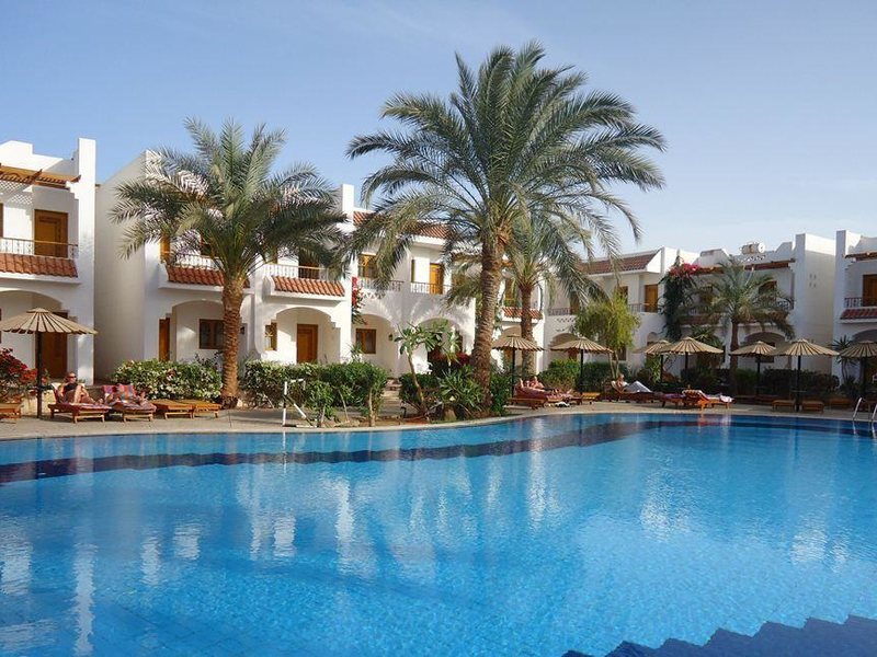 Dive Inn Resort  36477