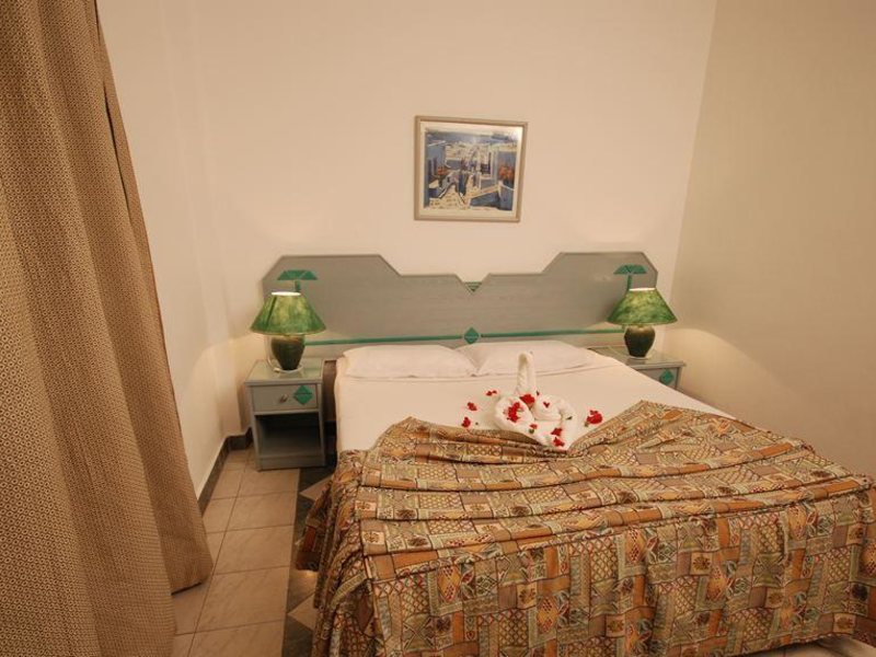 Dive Inn Resort  36484