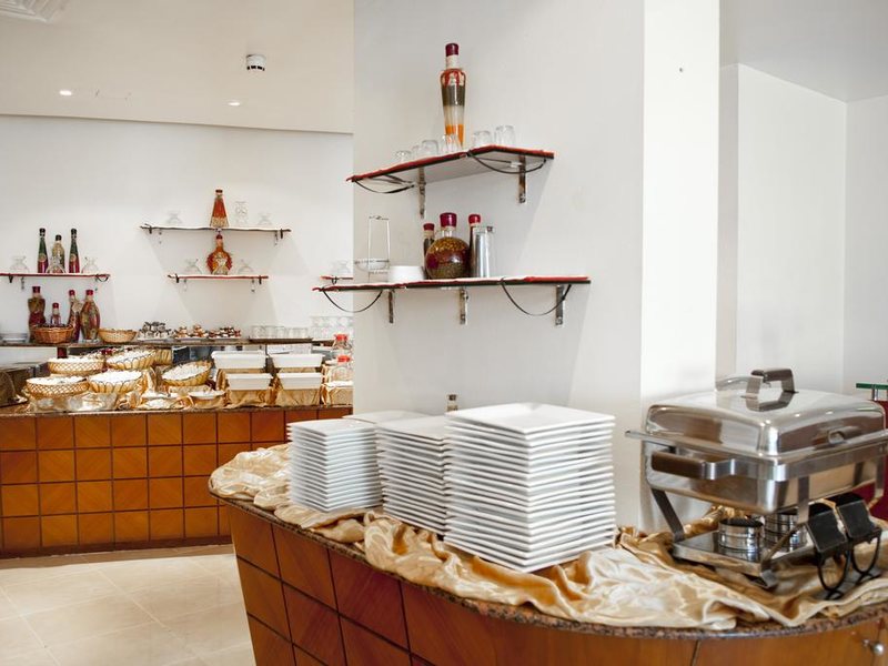 Dock Masters Hotel Apartments 300501