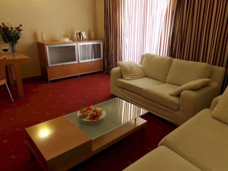 Dodeca Sea Resort 83988