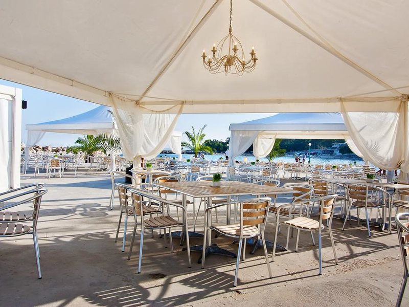 Dolfin - Marina  170505