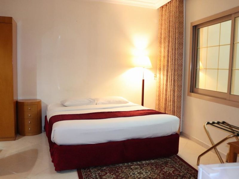 Dolphin Hotel Apartments Apt Std 270349