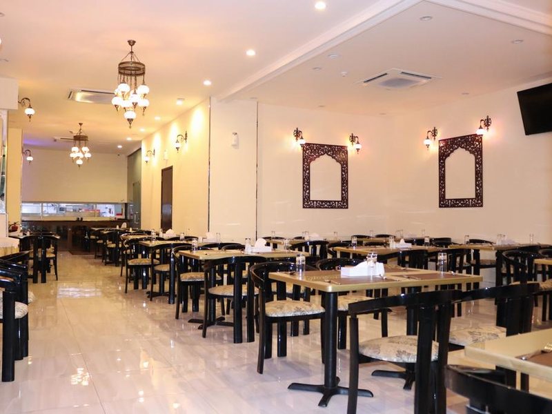 Dolphin Hotel Apartments Apt Std 272649