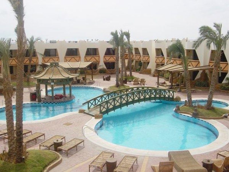 Dolphina Country Club 34232