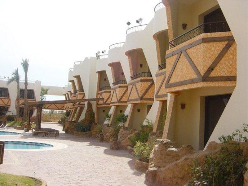 Dolphina Country Club 34236